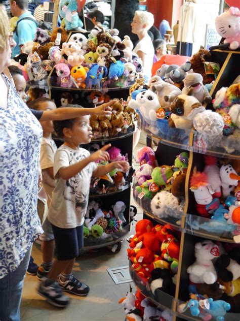 Made in canada gifts, ottawa, ontario. 10 Of the Most Popular Souvenirs at the Canada Trading ...