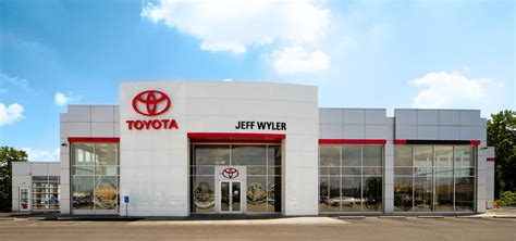 New And Used Toyota Vehicles Dealer Serving Clarksville In