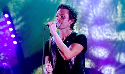 The Killers Apologise As Brandon Flowers Invites Russian To Join Him On Stage Celebrity News
