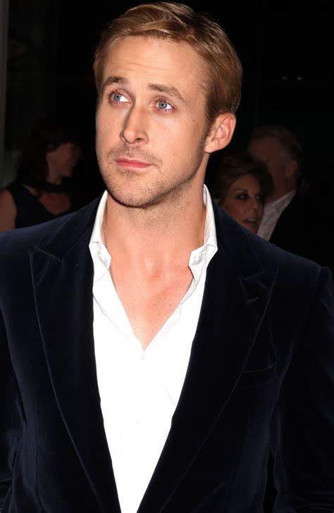 Ryan Gosling Relaxes By Knitting Easyhairstyler