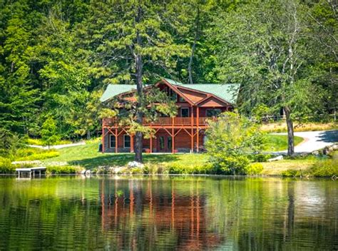 Lakefront Log Cabin Like New 585 Acres Special Finds Unusual