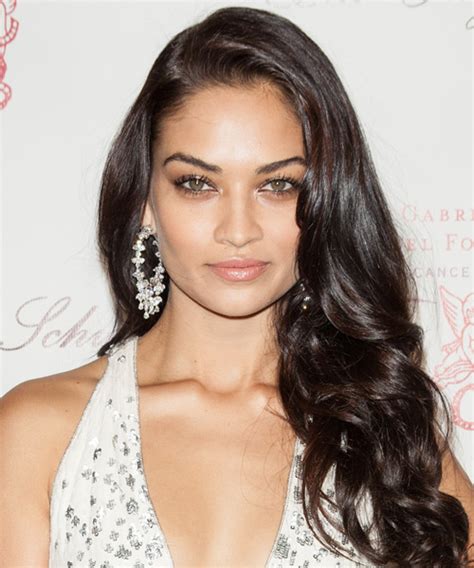 Shanina Shaik Long Wavy Dark Mocha Brunette Hairstyle