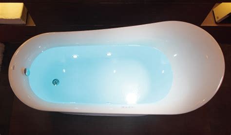 jet quantity 6 adjustable body massage jets and 10 whirlpool bubble bath jets for maximum bather comfort, the perfect mix of air and water delivers a. EAGO AM2140 6 Foot White Free Standing Air Bubble Bathtub ...