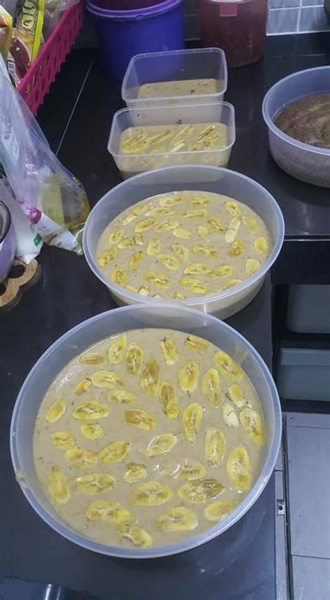 Resep kue pisang kukus ini adalah sajian sederhana yang bisa di sajikan sebagai camilan. Peniaga Ni Kongsi Resipi Kek Pisang Kukus Jualannya ...