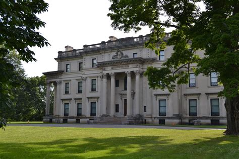 Vanderbilt Mansion Vanderbilt Mansion National Historic Site Located