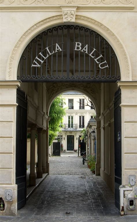 Art Nouveau Immeuble Au Rue Ballu Paris Me Porte D Entr E Emile Zola Y Habita En