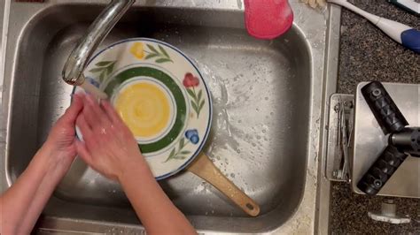 Washing Dishes By Hand Is A Pleasure Asmr How To Wash Dishes Youtube