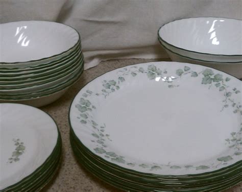Vintage Ivy Corelle Callaway Pattern Dinnerware Kitchen Dining And