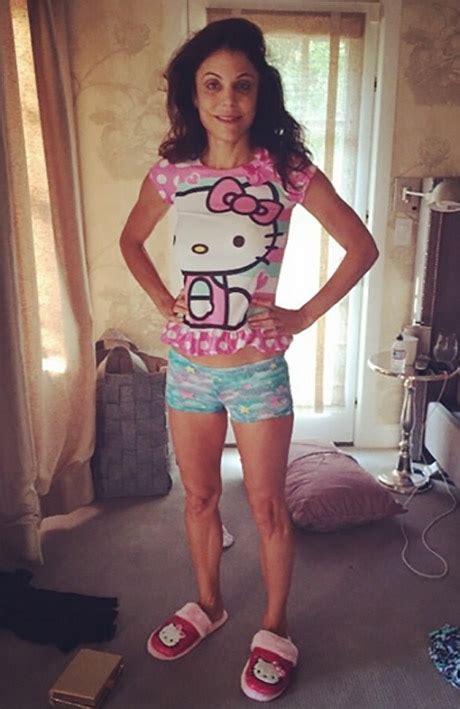Bethenny Frankel Posts Ridiculous Photo Of Herself Dressed Up In Daughter S Pajamas Wants