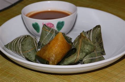 Besides dragon boat races and zongzi, we also do other things to celebrate. Chinese Dragon Boat Festival - Best recipes, foods and travel