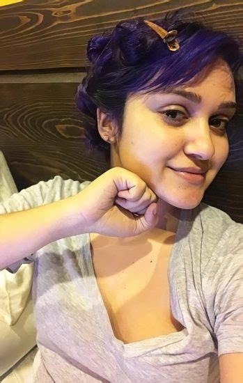 Sexy Ariela Barer Nude Leaked Sexy Snapchat Photos