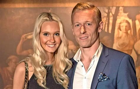 Her last victories are the women's 100 m hurdles in the kuortane games 2020 and the. Metti Forssell on uskomattoman povekkaassa rantakunnossa ...