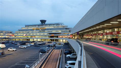 Flughafen Köln/Bonn - Terminal 1 - Neue Ankunft - sgp: Hachtel | Bauer