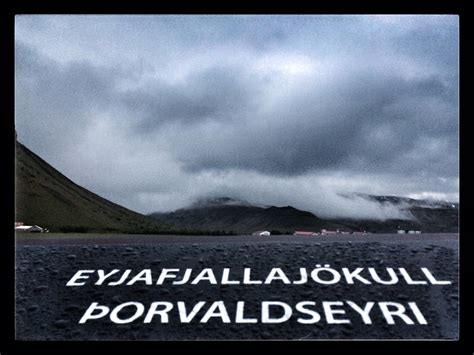 Vielmehr stammt die an die erdoberfläche tretende lava von einem unterirdischen vulkanischen system. Eyjafjallajökull - der unaussprechliche Vulkan ...