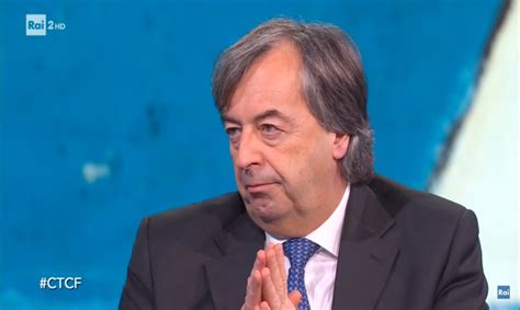 Roberto burioni è un medico, divulgatore scientifico (?) e boomer che imperversa su internet. Burioni sconfitto dall'emergenza coronavirus · Oltre.tv