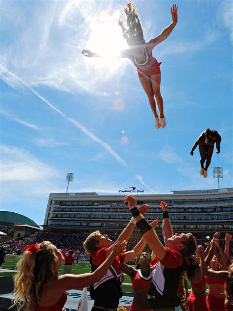 Espnw Photos Of The Week September 16 Cheer Stunts Cheerleading