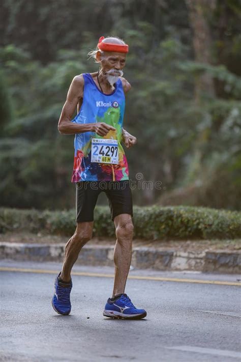 Old Man Runner He Is The Best Runner In Khonkaen International Marathon