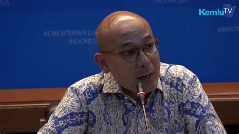 Kempen penanaman 100 juta pokok. Press Brieifing Kementerian Luar Negeri 9 November 2017 ...