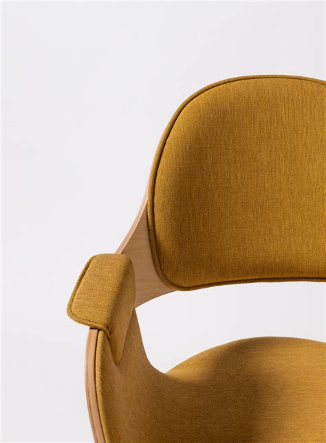 Showtime Nude Chair By Bd Barcelona Design Media Photos And Videos