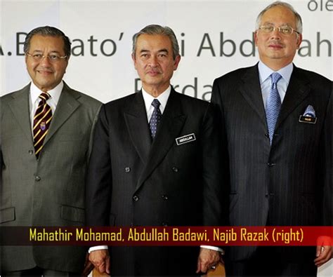 Tun abdullah ahmad badawi speaks at a conference on malaysian islamic economic and finance in ilim, bangi in this file picture taken on july 29, 2015. KTemoc Konsiders ........: Totally Useless incompetent ...