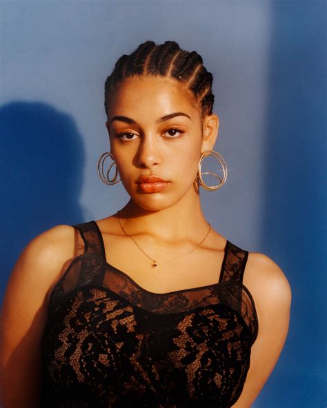 Jorja Smith Is The Goat Sports Hip Hop And Piff The Coli