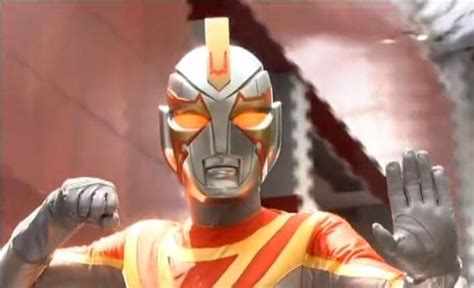 Golden Hero O Herói Chinês Inspirado Em Ultraman E Kamen Rider