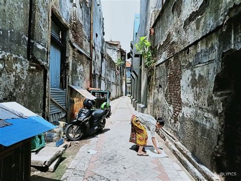 The surabaya heritage track program comprises a tour around north of surabaya or also known as old surabaya on a city sightseeing bus. Jadwal Surabaya Heritage Track di House of Sampoerna ...