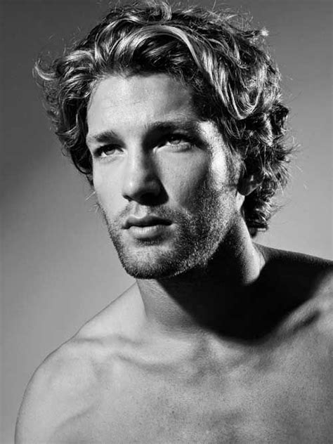 20 Cool Curly Hairstyles For Men Feed Inspiration Men S Curly