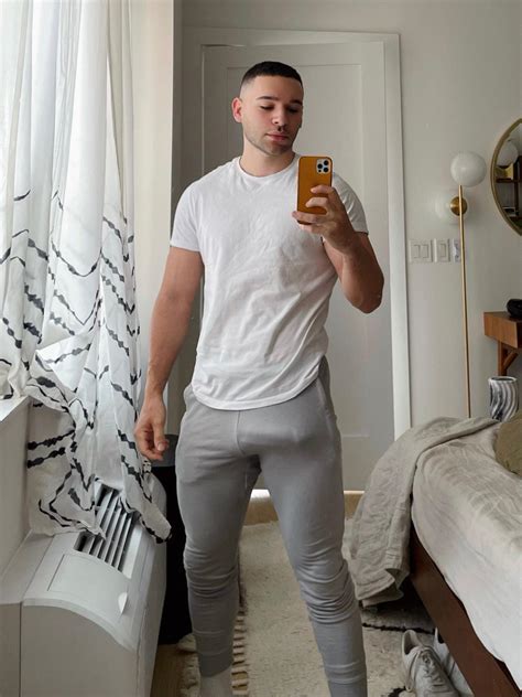 Daddy Wants To Show You His Big Bulge Rbulges