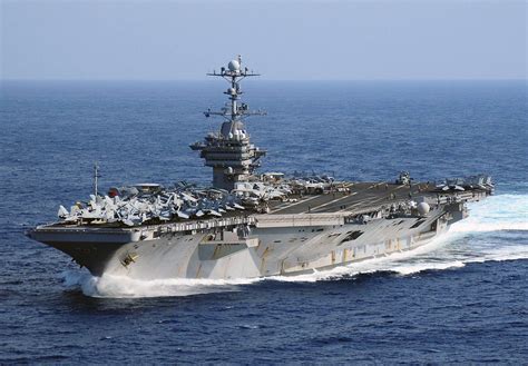 Aircraft Carrier Uss George Washington With Images Uss George