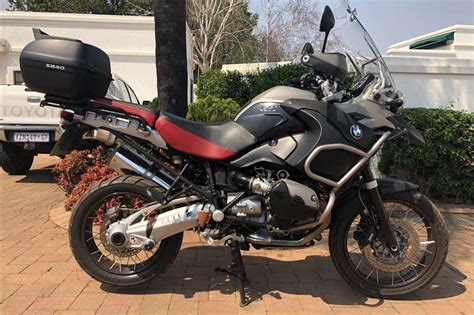 Year • esa • heated grips • dynamic package • tyre pressure control • integral abs • enduro gearbox • premium package • polished aluminium panniers • chrome exhaust • asc traction control • pannier rails r1200gsadv • led indicators. BMW R 1200 GS ADV K51 Motorcycles for sale in South Africa ...