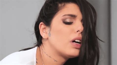 Sneaky Sex Gina Valentina Its In The Bag Reality Kings Licking Pornstar Handjob Step Mom
