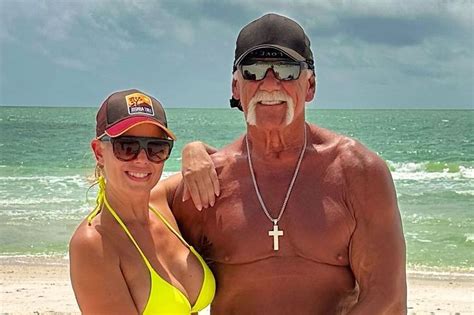 Hulk Hogan Announces He S Engaged To Yoga Instructor Sky Daily
