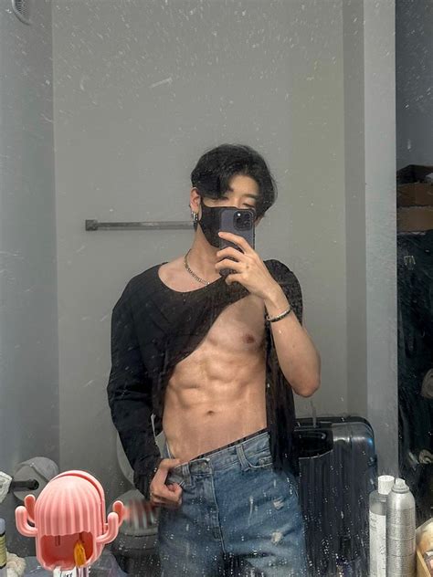 Jjang E On Twitter Dirty Mirror Selfie