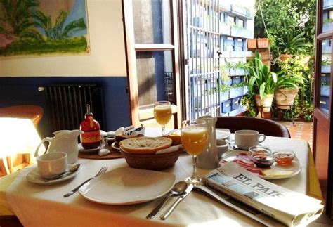 Apartamentos modernos y luminosos en zona residencial tranquila, segura y con maravillosas vistas de la sierra cordobesa. Hotel Casa De Los Azulejos en Córdoba | Destinia