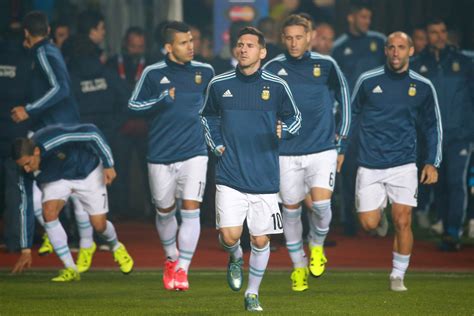 El argentino reveló la fecha de su debut con la camiseta del equipo francés. Messi a Agüero cuando juega con la 10 de la selección ...