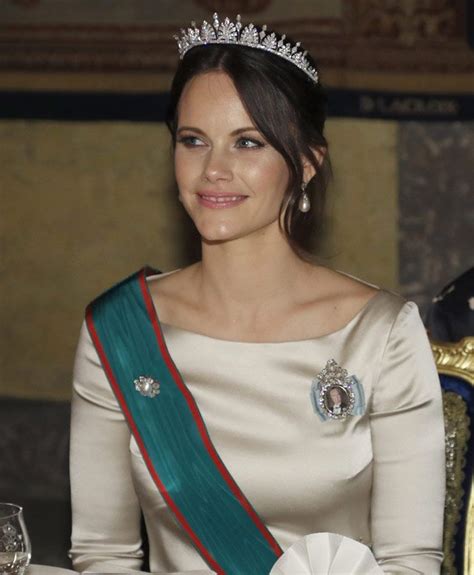 Sofia De Suecia Y Su Tiara Transformer Royal Tiaras Royal Jewels