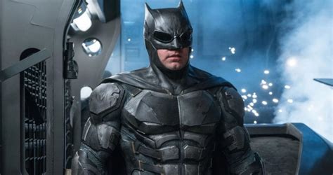 Bør Ben Affleck Komme Tilbake Som Batman For En Dceu Crossover Film