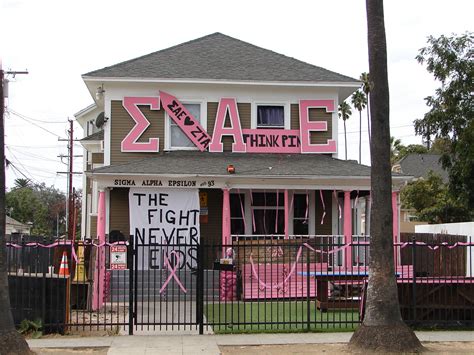 Images Of Pomona This Sorority House Is In The Pink And For A Great Cause