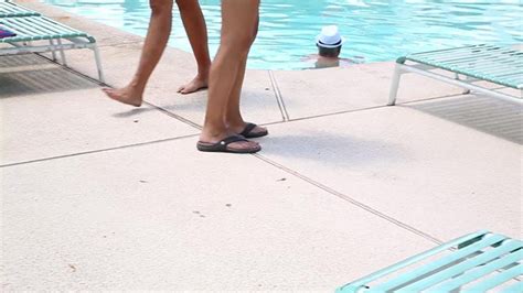 Skinny Dippers In Az Try To Help Break National Record