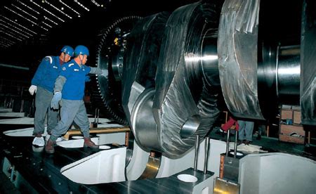 It is designed for large container ships that run on heavy fuel oil. Anybody ever consider fitting Wärtsilä-Sulzer RTA96-C BHP ...