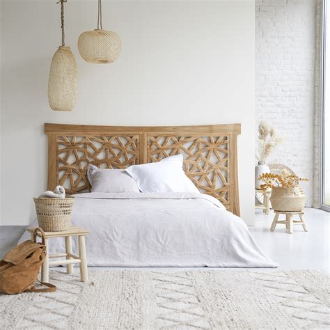 Questo letto matrimoniale miadomodo si fa apprezzare perché unisce due aspetti apparentemente in contrasto tra di loro ma che, invece, restituiscono un look convincente. testata testa letto 2 piazze 210cm legno massello teak tek teck matrimoniale