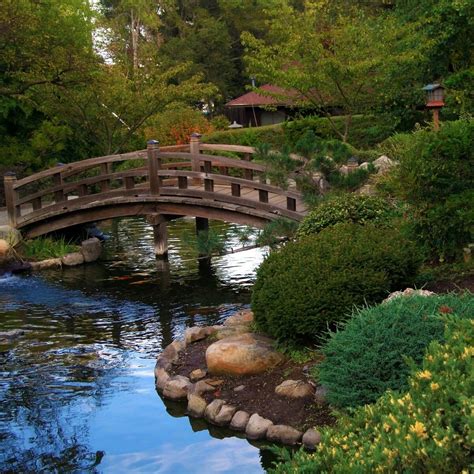 Bridge In A Japanese Garden Japanese Water Gardens Japanese Garden