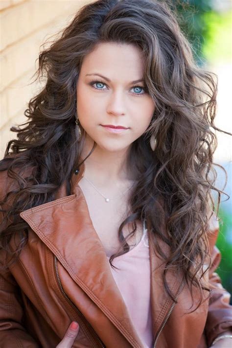 Casual and informal attire are suitable for this. Teen Haircuts - 20 Haircuts for Teenage Girls