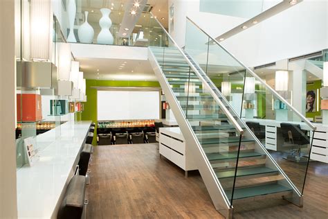 Select colors, fonts, and visual language to use consistently on all touch points your salon will have with the outside world. Best hair salons in London