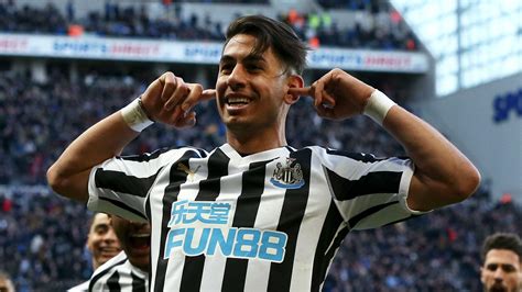 leicester sign ayoze perez foxes activate £30m release clause in striker s newcastle contract