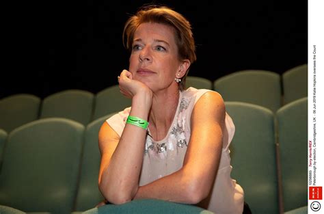 But since then she has built up a reputation as a controversial broadcaster and writer. Controversiële Britse columnist Katie Hopkins definitief ...