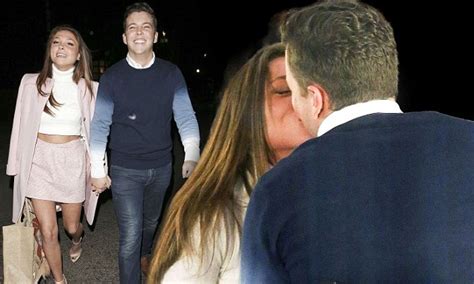 Towies Diags Cant Hide His Happiness After Sharing Kisses With Fran