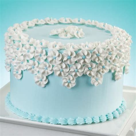 No cake is complete without an icing. simple buttercream cake design - Google Search | Desiree ...