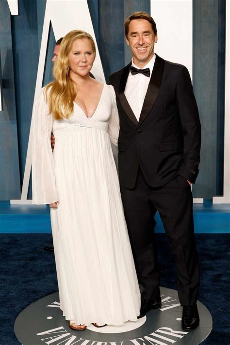 Amy Schumer Marks Five Year Wedding Anniversary With Husband Chris